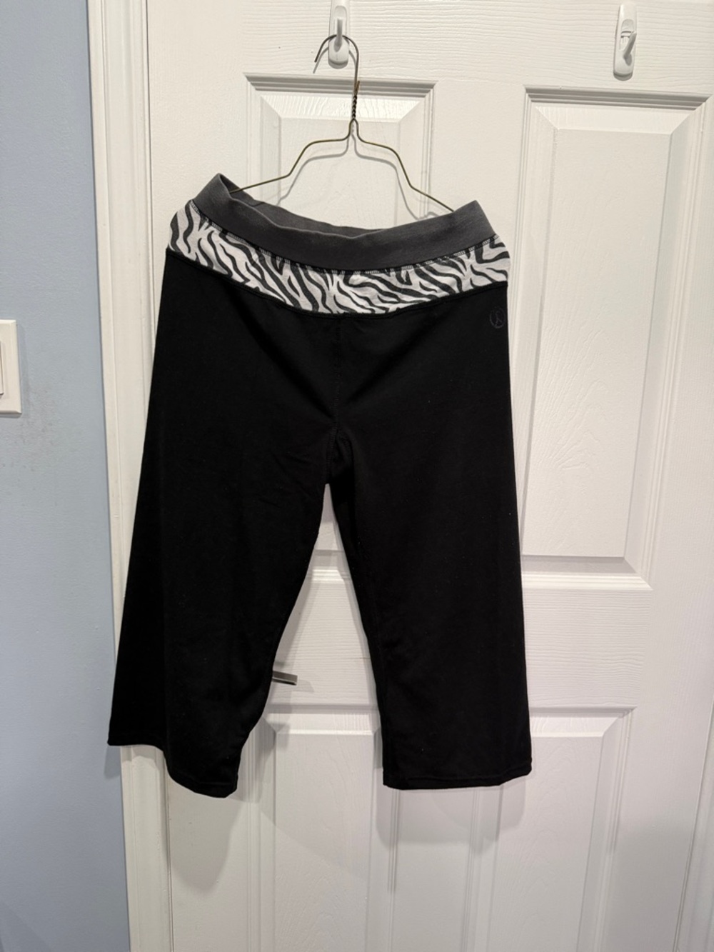 Black Capri Workout Pants with Zebra Print Waistband